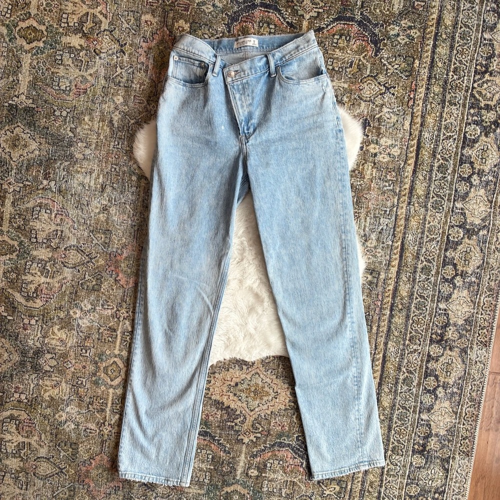 Abercrombie & Fitch 90s Straight Ultra High Rise Criss Cross Jeans 28 6L Long